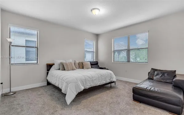 $4,100 | 3274 West 96th Place, Hialeah, FL 33018