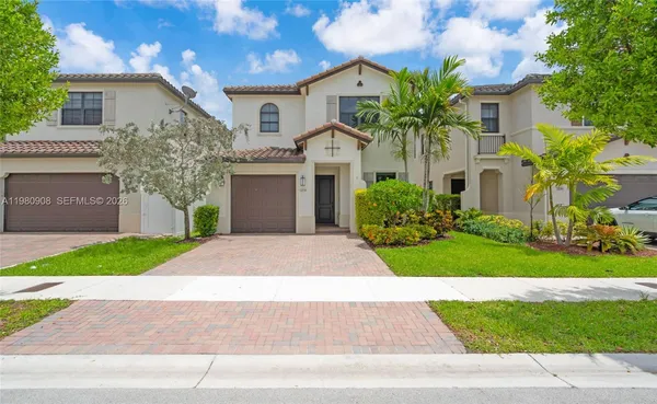 $4,100 | 3274 West 96th Place, Hialeah, FL 33018