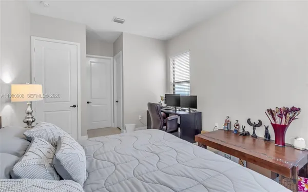 $4,100 | 3274 West 96th Place, Hialeah, FL 33018