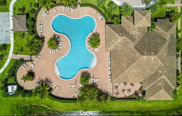 $4,100 | 3274 West 96th Place, Hialeah, FL 33018