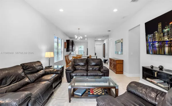 $4,100 | 3274 West 96th Place, Hialeah, FL 33018