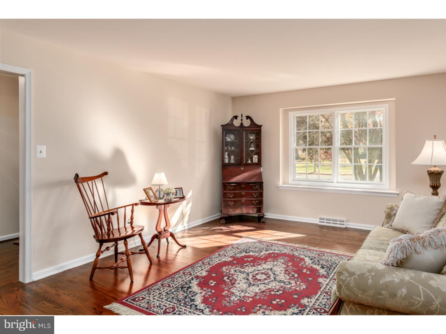 547 Sentinel Road Moorestown, NJ 08057 - Photo 4 of 21