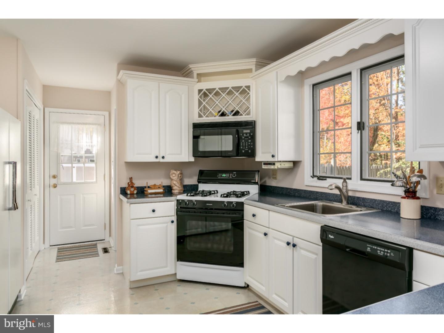 547 Sentinel Road Moorestown, NJ 08057 - Photo 7 of 21