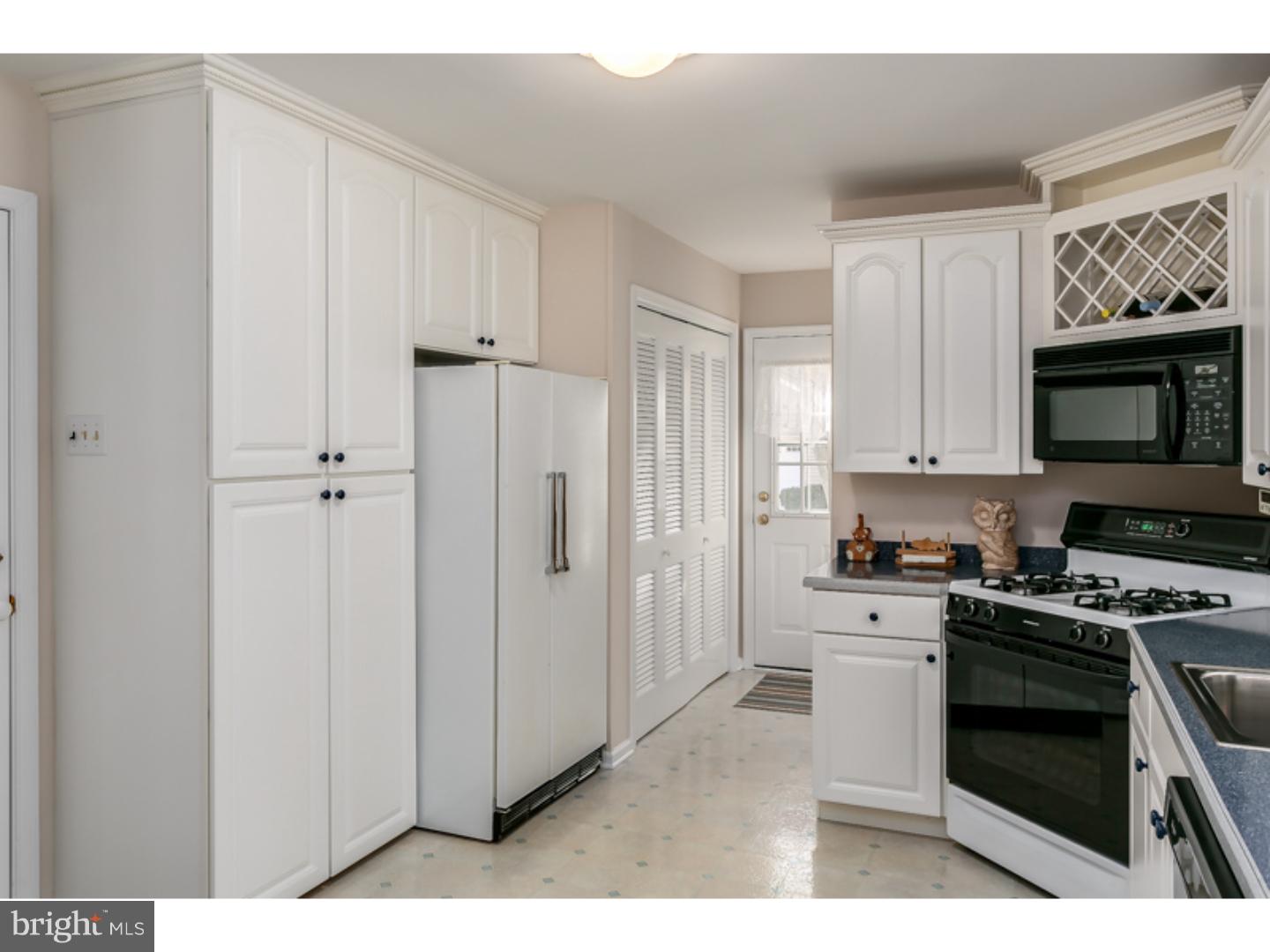 547 Sentinel Road Moorestown, NJ 08057 - Photo 8 of 21