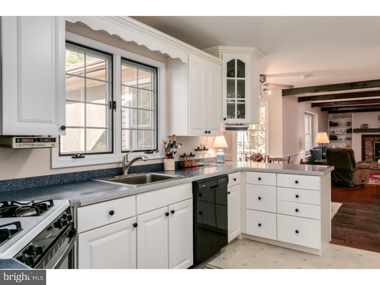 547 Sentinel Road Moorestown, NJ 08057 - Photo 10 of 21
