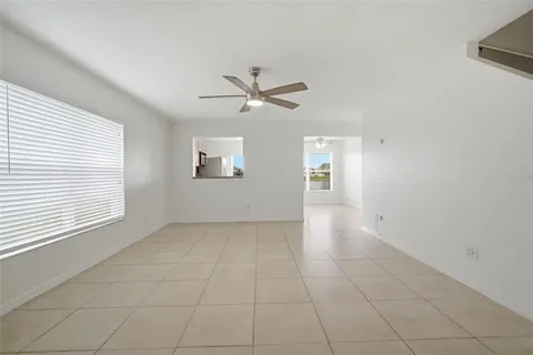 $379,000 | 10604 Lakeside Vista Drive, Riverview, FL 33569