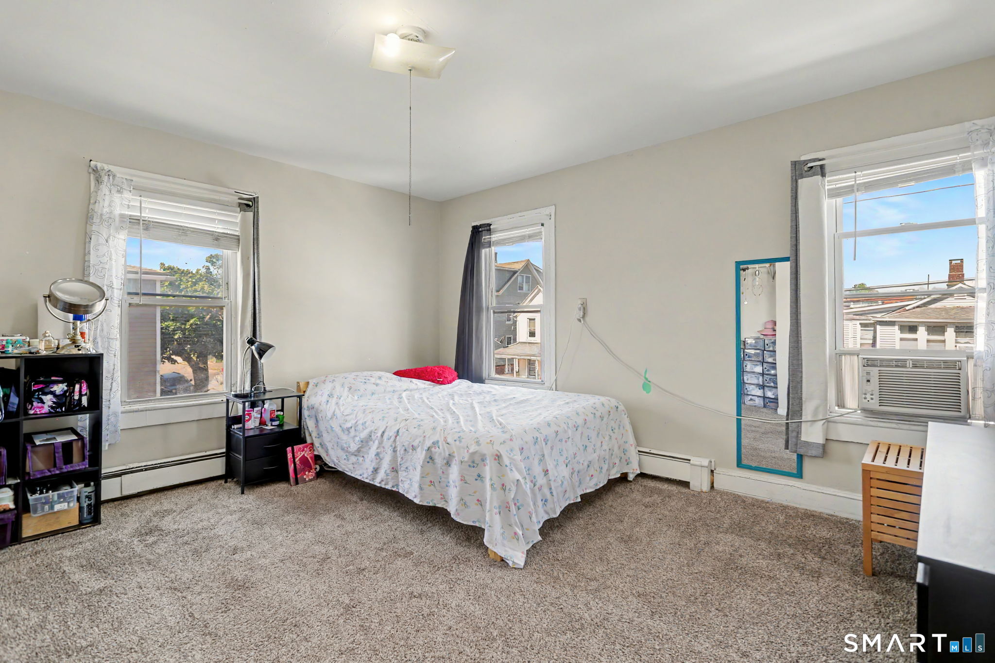 178 Linen Avenue Bridgeport, CT 06604 - Photo 13 of 29
