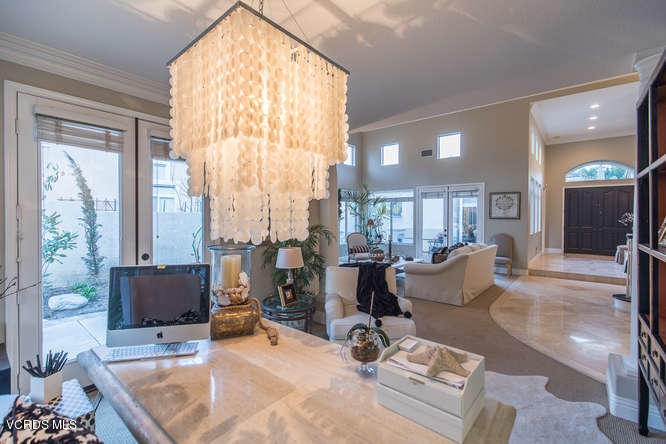 4145 Laurelview Drive Moorpark, CA 93021 - Photo 13 of 55 a room with lots of furniture and windows