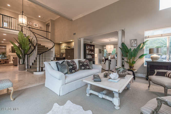 4145 Laurelview Drive Moorpark, CA 93021 - Photo 10 of 55 a living room with furniture and a potted plant