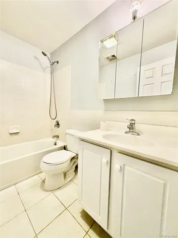 $4,400 | 440 Highland Avenue, Mount Vernon, NY 10553