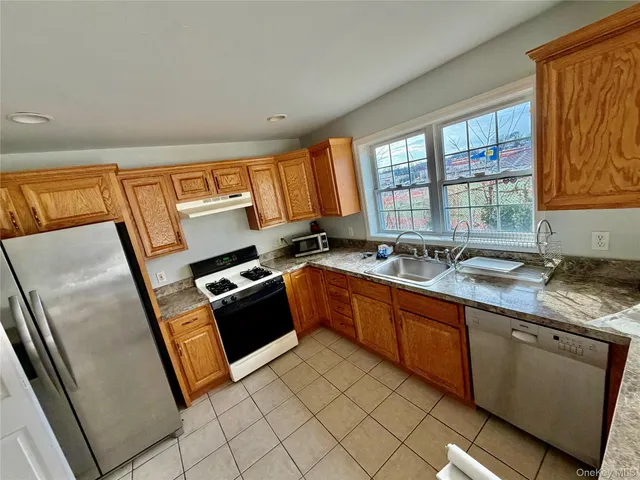 $4,400 | 440 Highland Avenue, Mount Vernon, NY 10553