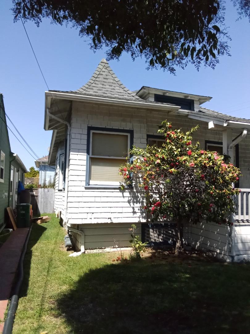 1211 Russell Street Berkeley, CA 94702 - Photo 3 of 15 a front view of a house with a yard