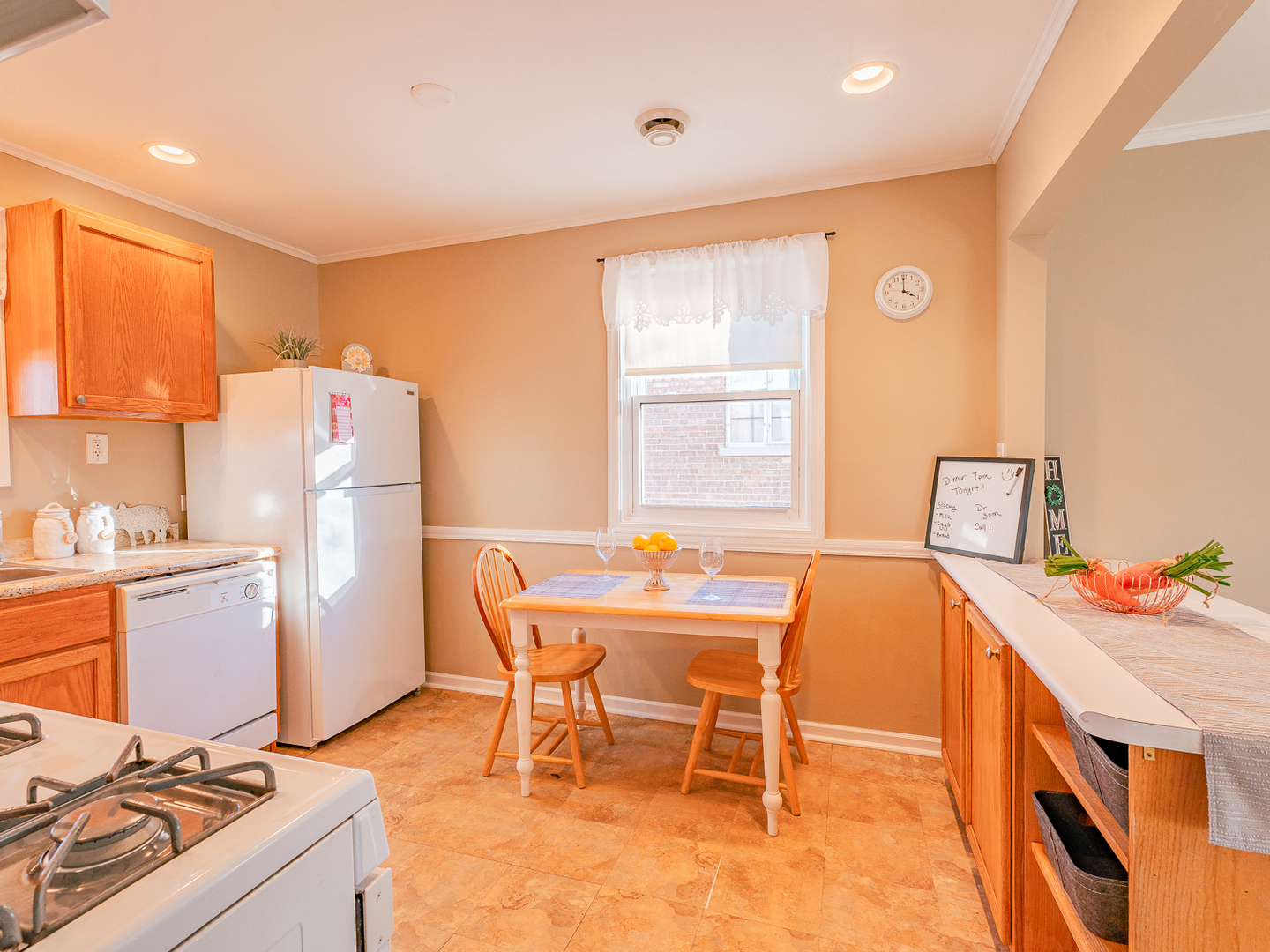 17537 Dundee Avenue Homewood, IL 60430 - Photo 16 of 31 Gallery Image 16