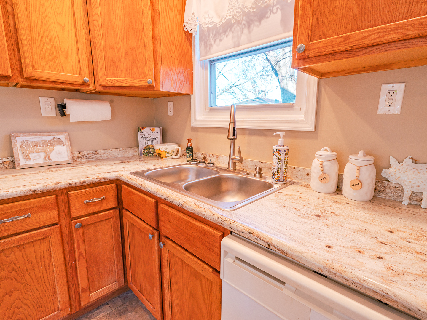17537 Dundee Avenue Homewood, IL 60430 - Photo 17 of 31 Gallery Image 17