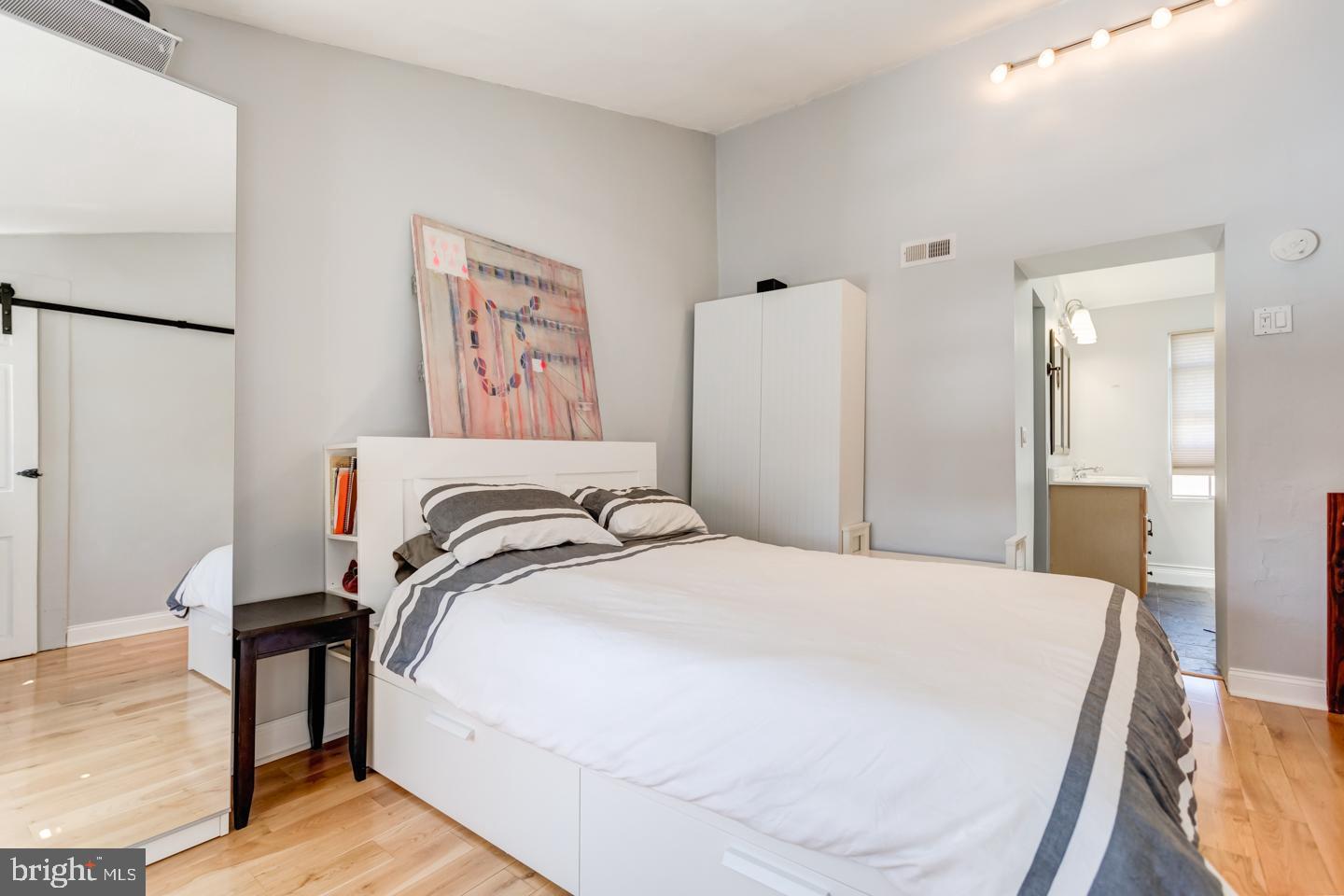 355 Reno Street Philadelphia, PA 19123 - Photo 28 of 39 Gallery Image 28