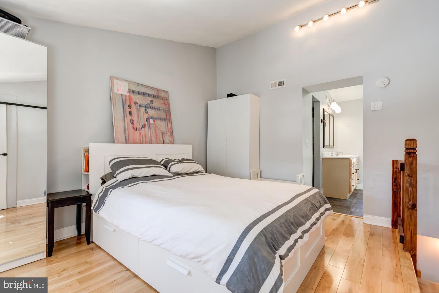 355 Reno Street Philadelphia, PA 19123 - Photo 29 of 39 Gallery Image 29