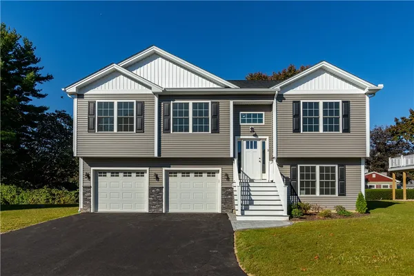 $599,900 | 21 Carlson Circle, West Warwick, RI 02893