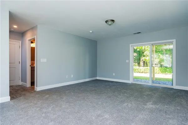 $599,900 | 21 Carlson Circle, West Warwick, RI 02893