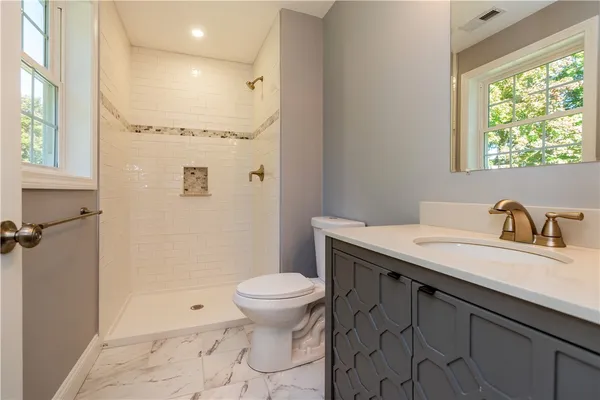 $599,900 | 21 Carlson Circle, West Warwick, RI 02893