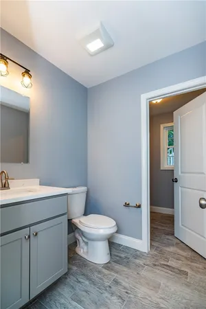 $599,900 | 21 Carlson Circle, West Warwick, RI 02893