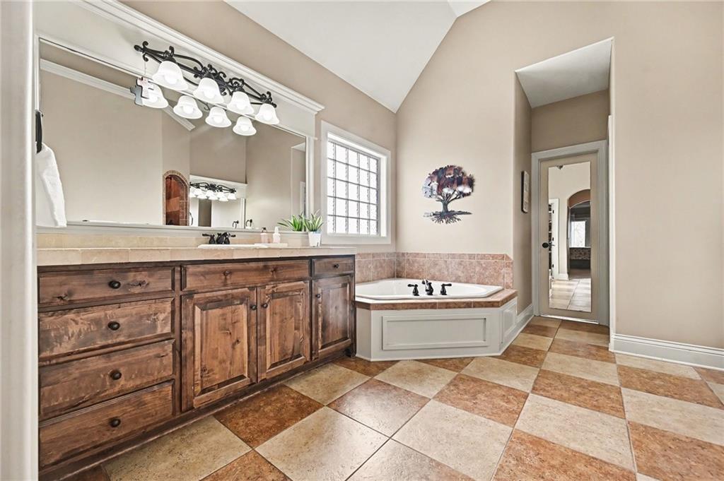 15321 North Bales Road Smithville, MO 64089 - Photo 23 of 57