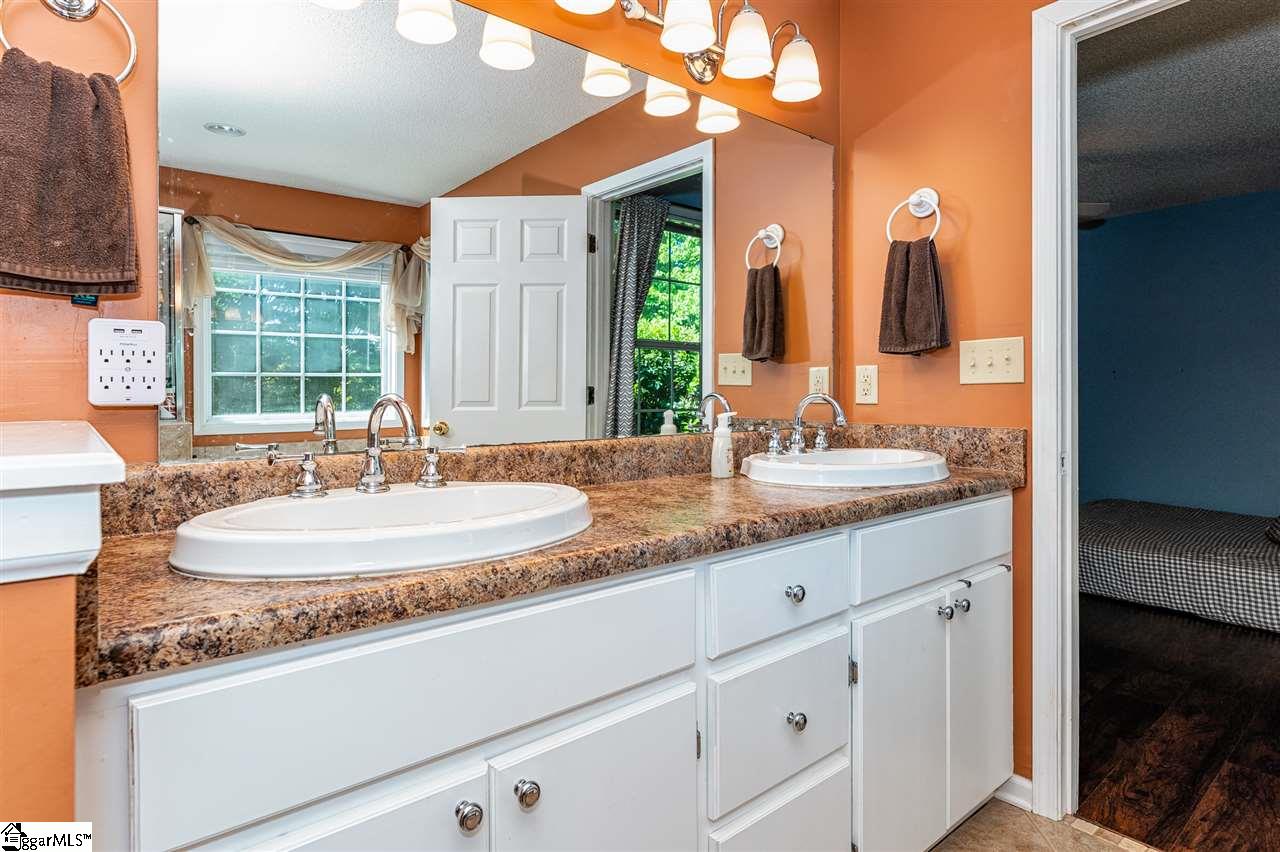 478 Tanyard Road Greenville, SC 29609 - Photo 15 of 25