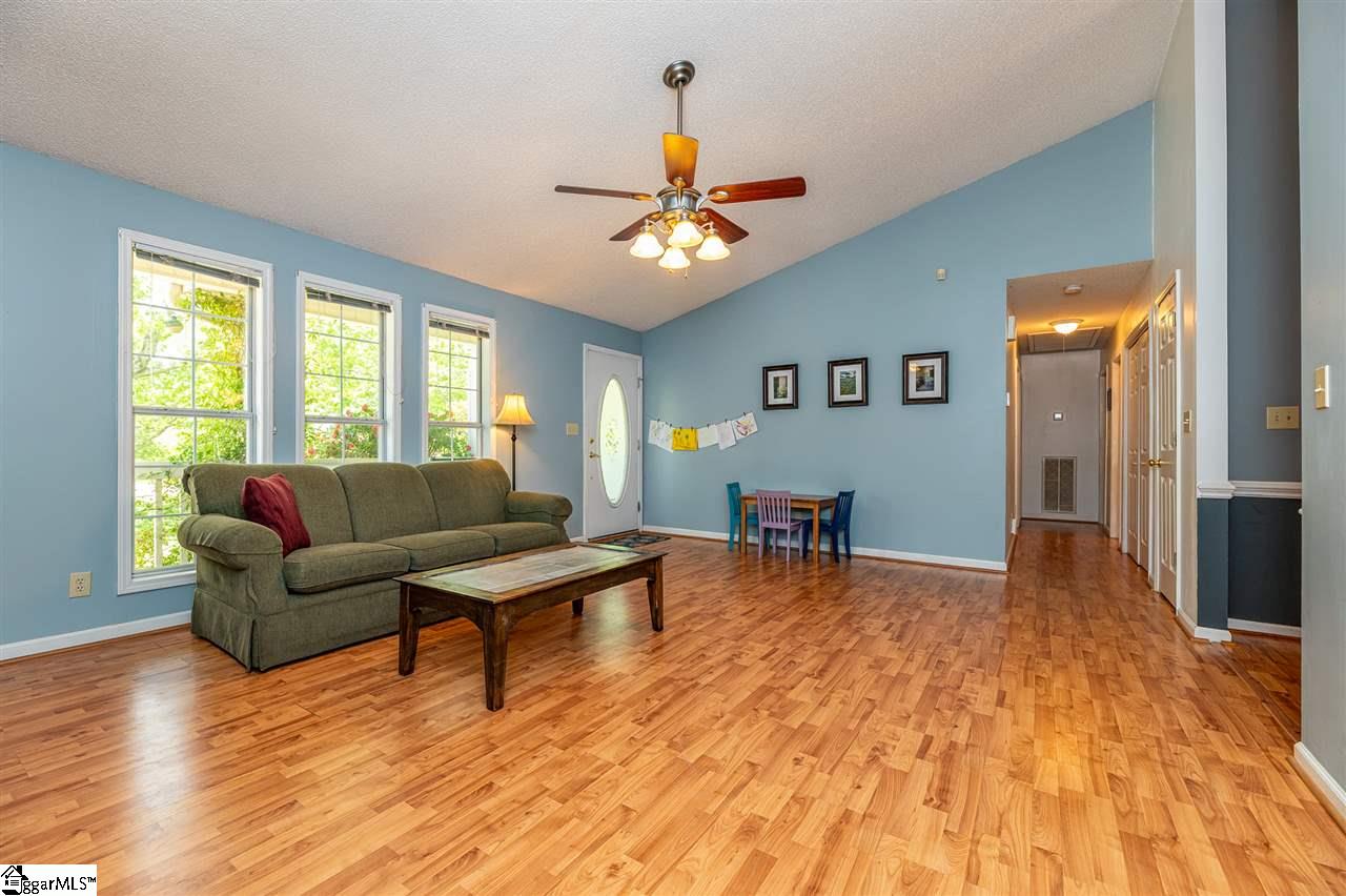 478 Tanyard Road Greenville, SC 29609 - Photo 3 of 25