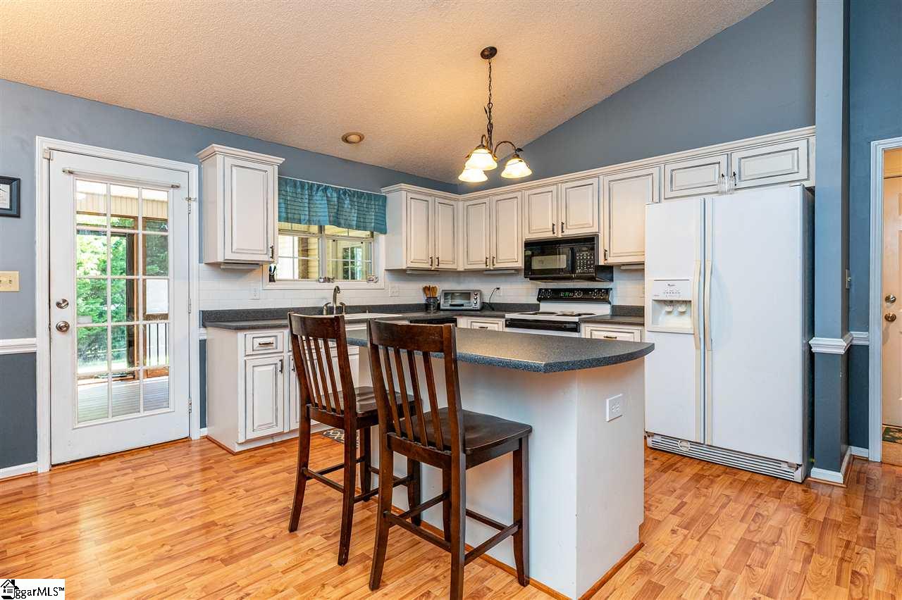 478 Tanyard Road Greenville, SC 29609 - Photo 7 of 25
