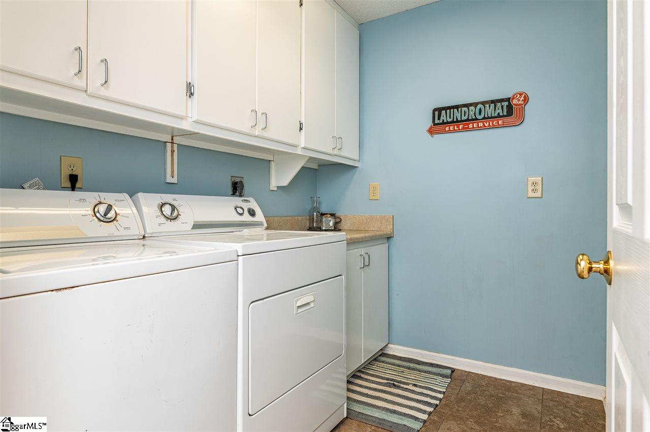 478 Tanyard Road Greenville, SC 29609 - Photo 9 of 25