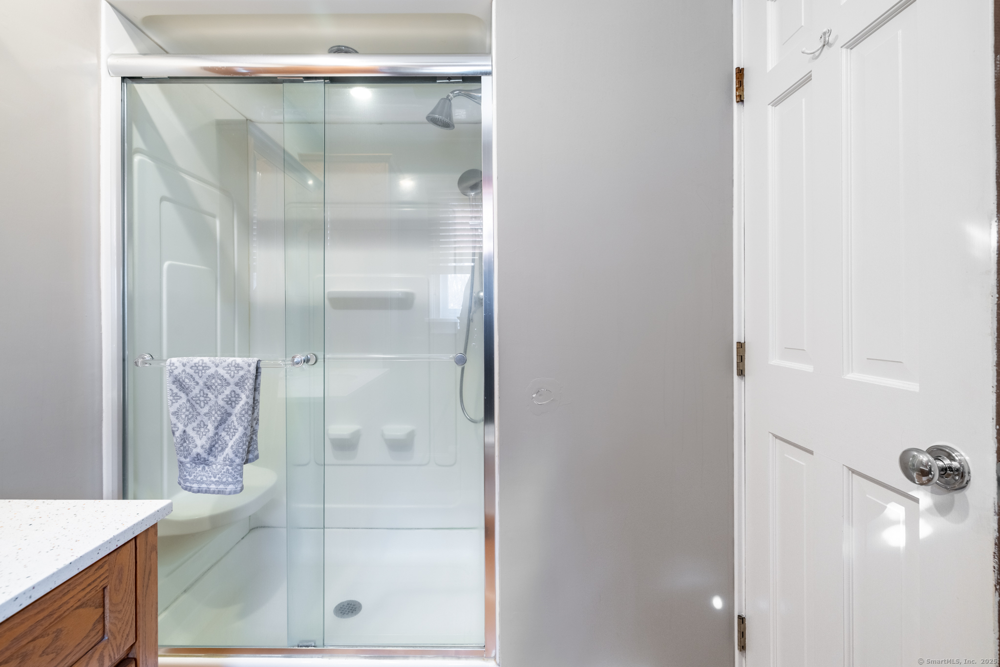 38 Barnhill Road Woodbury, CT 06798 - Photo 17 of 23