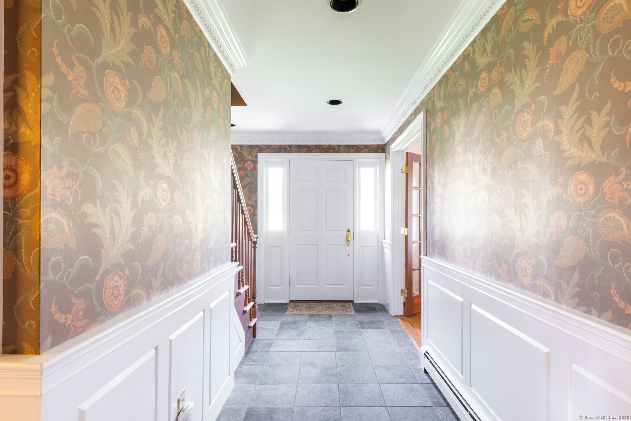 38 Barnhill Road Woodbury, CT 06798 - Photo 4 of 23