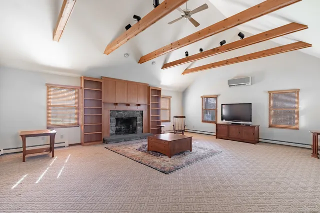 $675,000 | 38 Barnhill Road, Woodbury, CT 06798