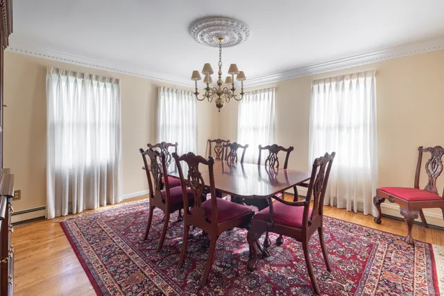 $675,000 | 38 Barnhill Road, Woodbury, CT 06798