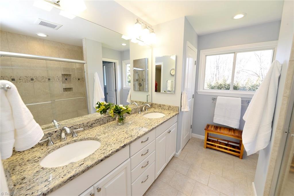5686 Sweetbriar Road Pfafftown, NC 27040 - Photo 14 of 27 Gallery Image 14