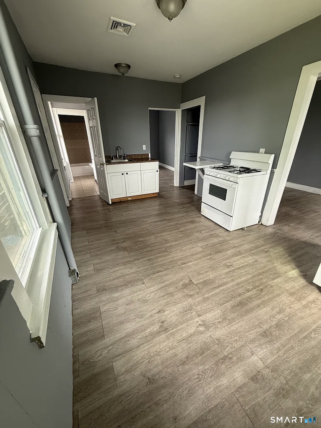 113 Green Street Waterbury, CT 06708 - Photo 6 of 19 Gallery Image 6