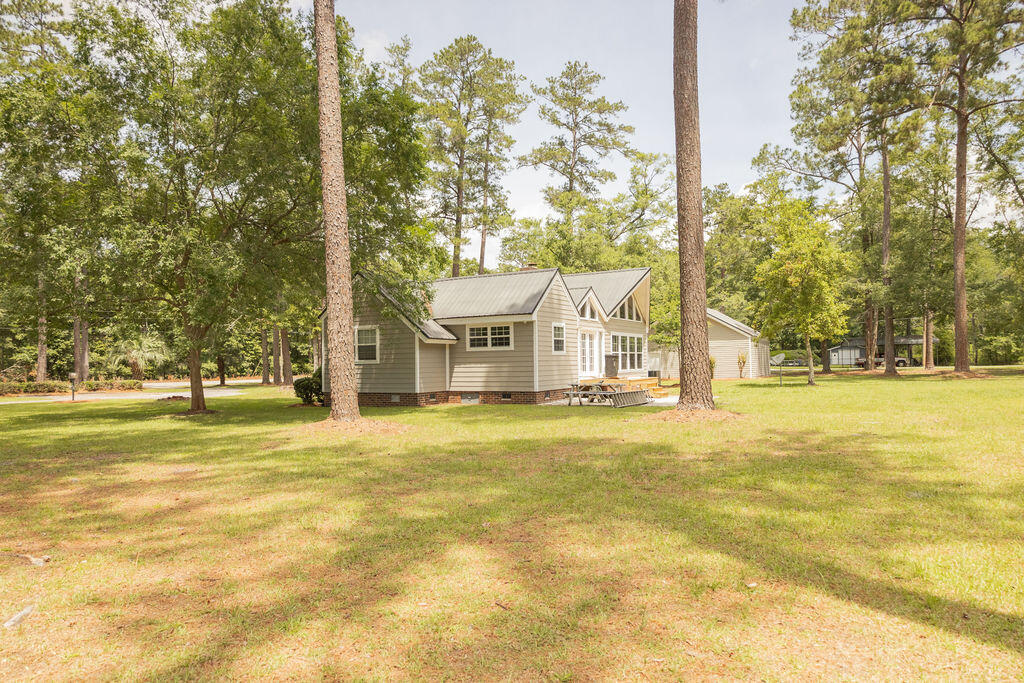 1044 Academy Road Walterboro, SC 29488 - Photo 7 of 36 Gallery Image 7