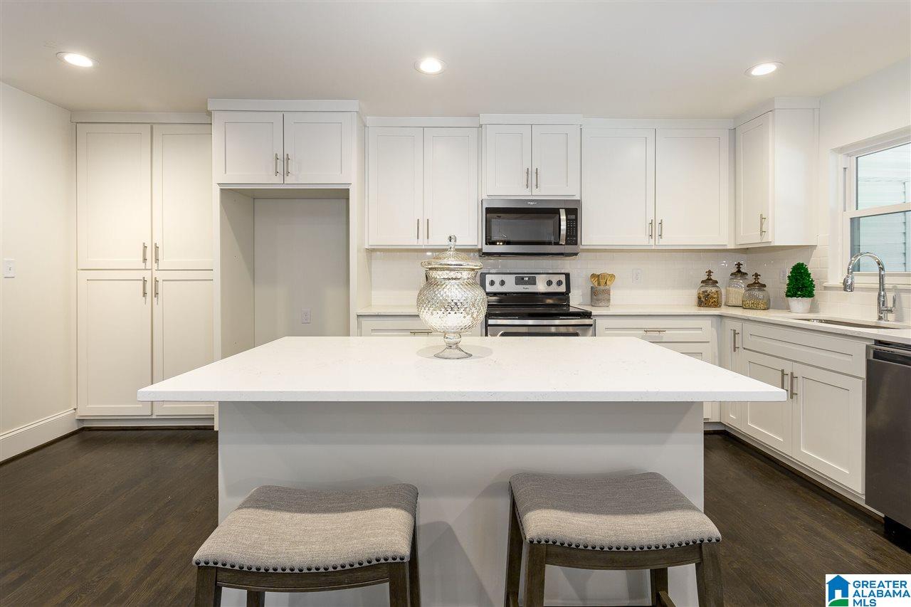 1532 Saulter Road Birmingham, AL 35209 - Photo 12 of 38