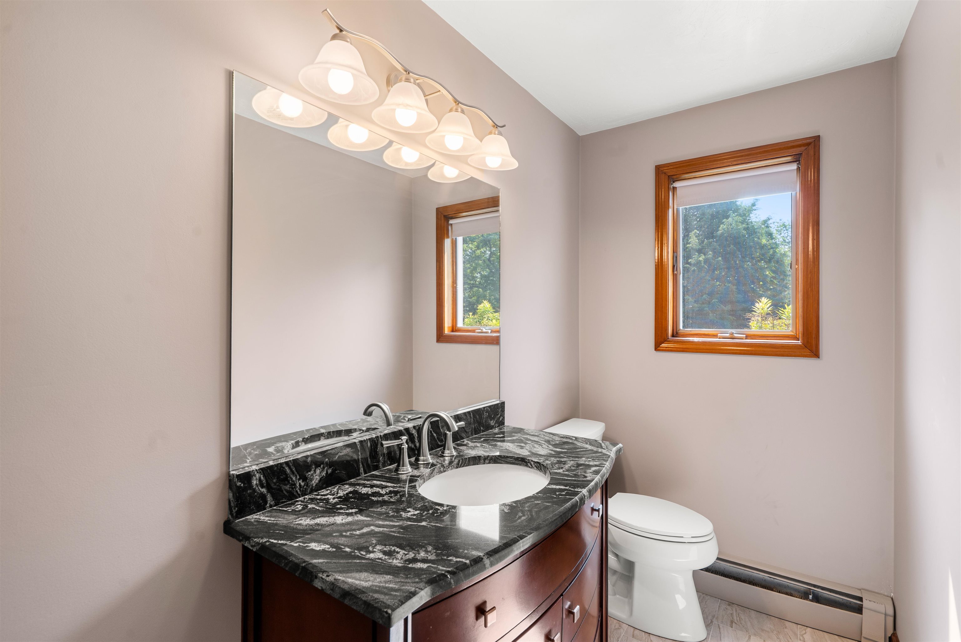 10 Roy Drive Hudson, NH 03051 - Photo 18 of 40