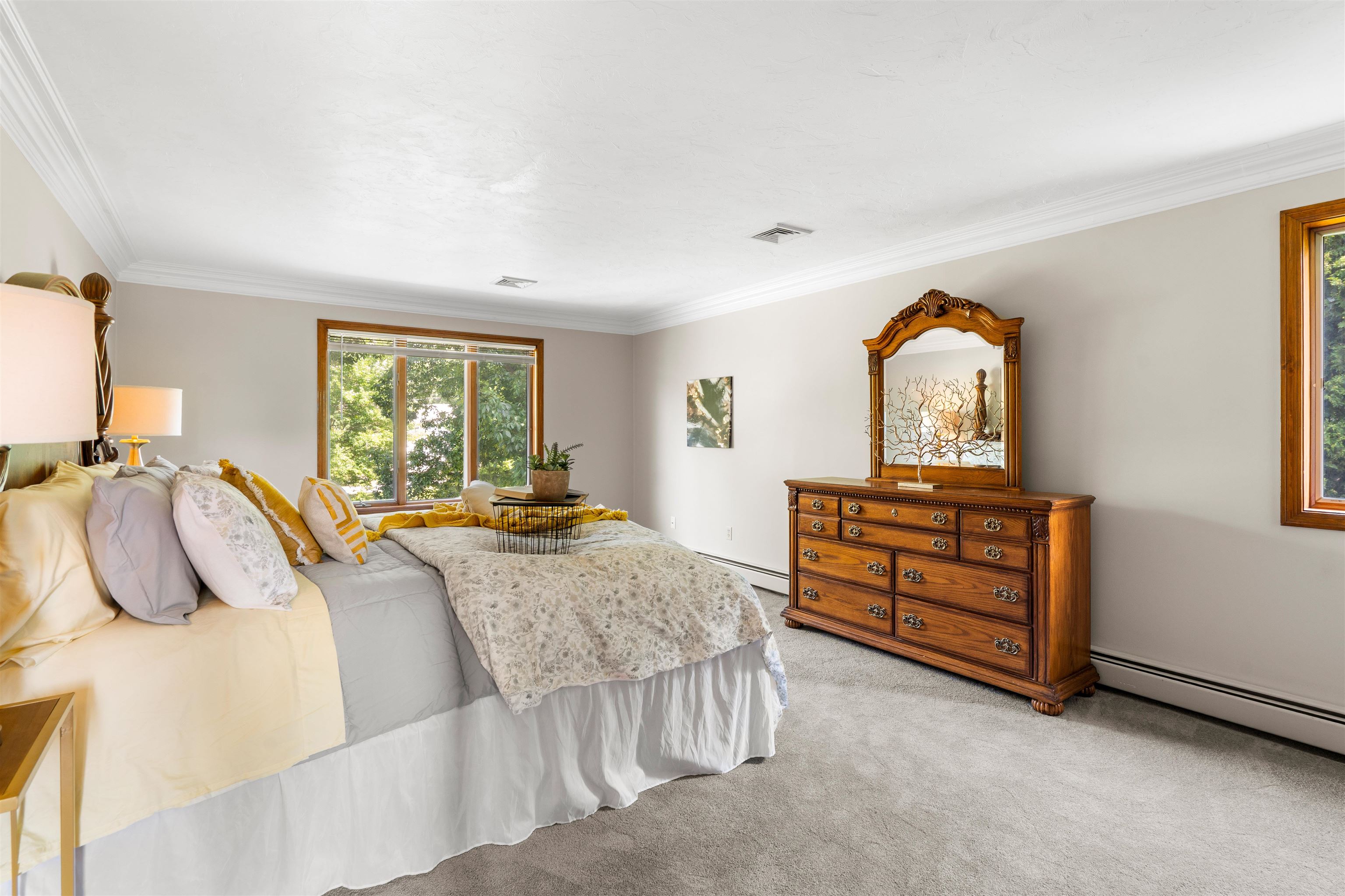 10 Roy Drive Hudson, NH 03051 - Photo 23 of 40