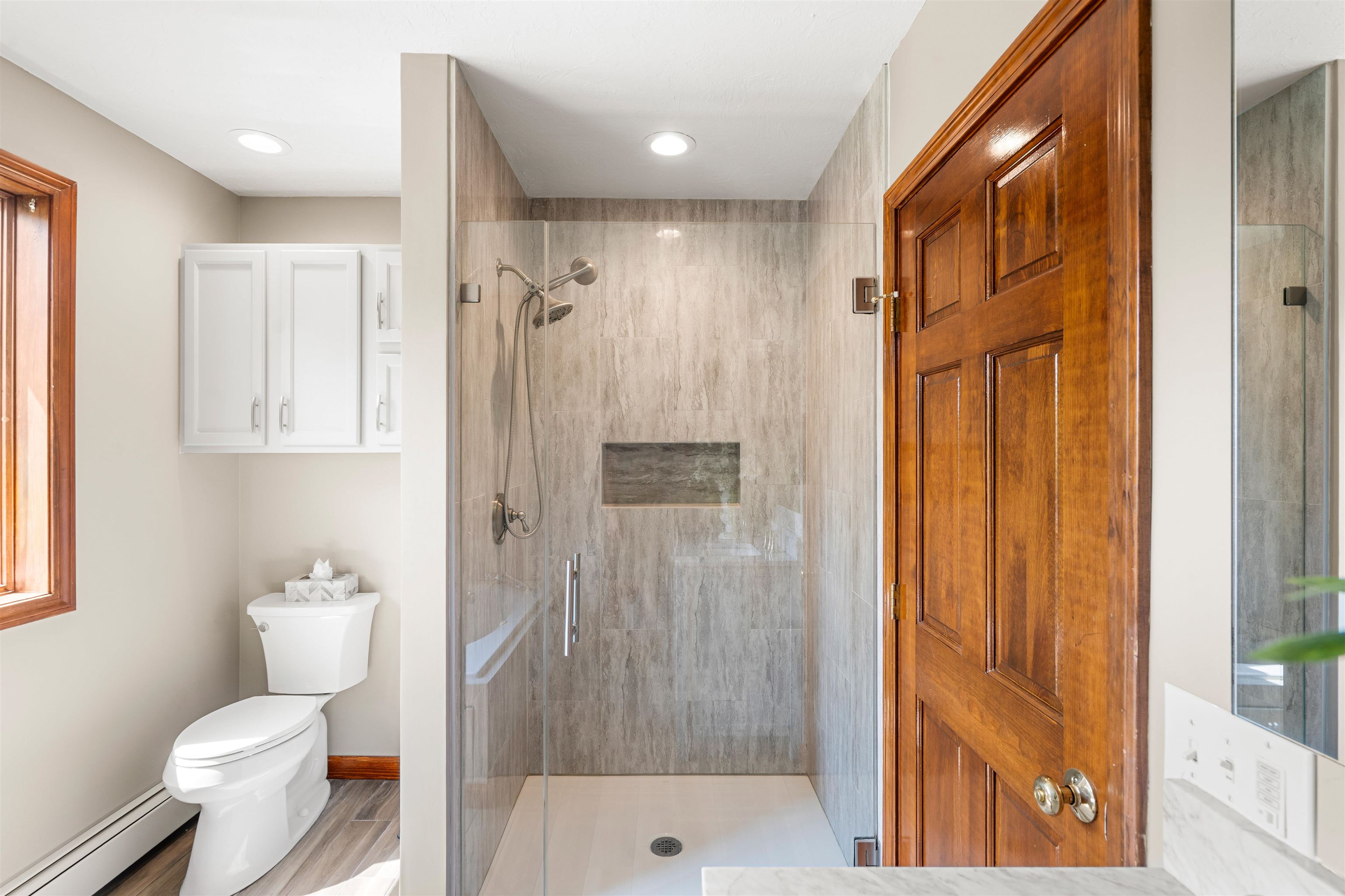 10 Roy Drive Hudson, NH 03051 - Photo 27 of 40