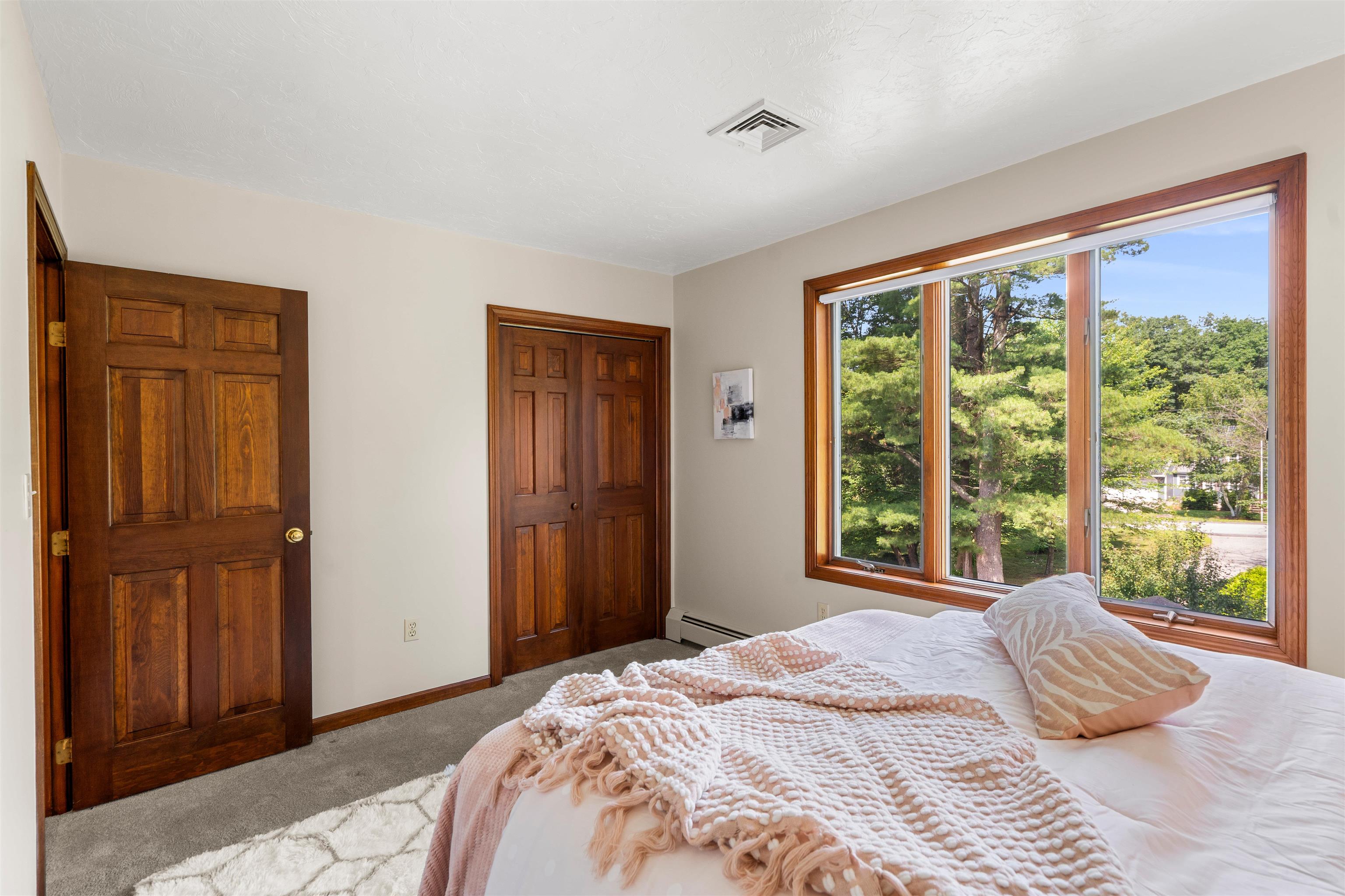 10 Roy Drive Hudson, NH 03051 - Photo 30 of 40