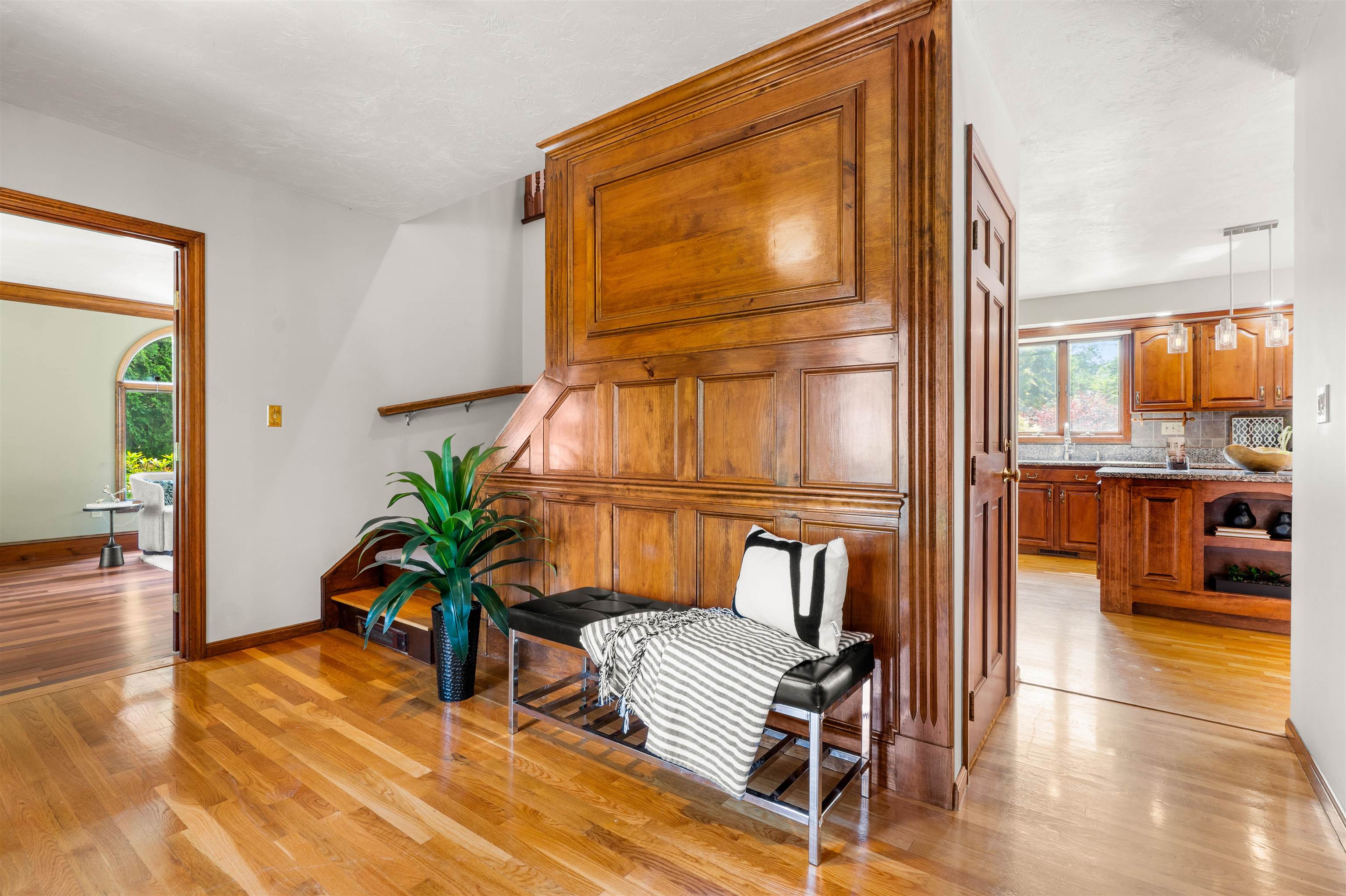 10 Roy Drive Hudson, NH 03051 - Photo 3 of 40