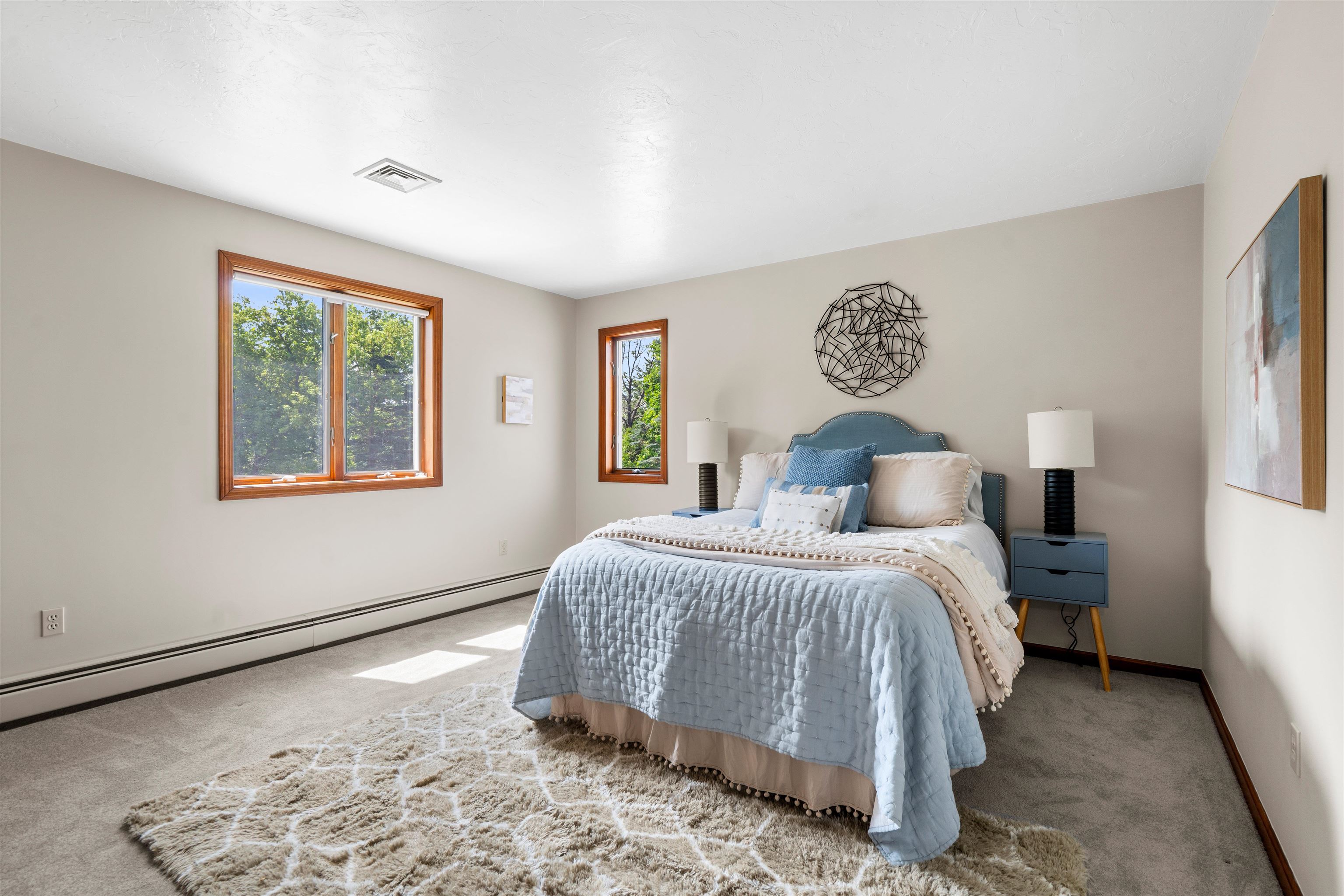 10 Roy Drive Hudson, NH 03051 - Photo 33 of 40