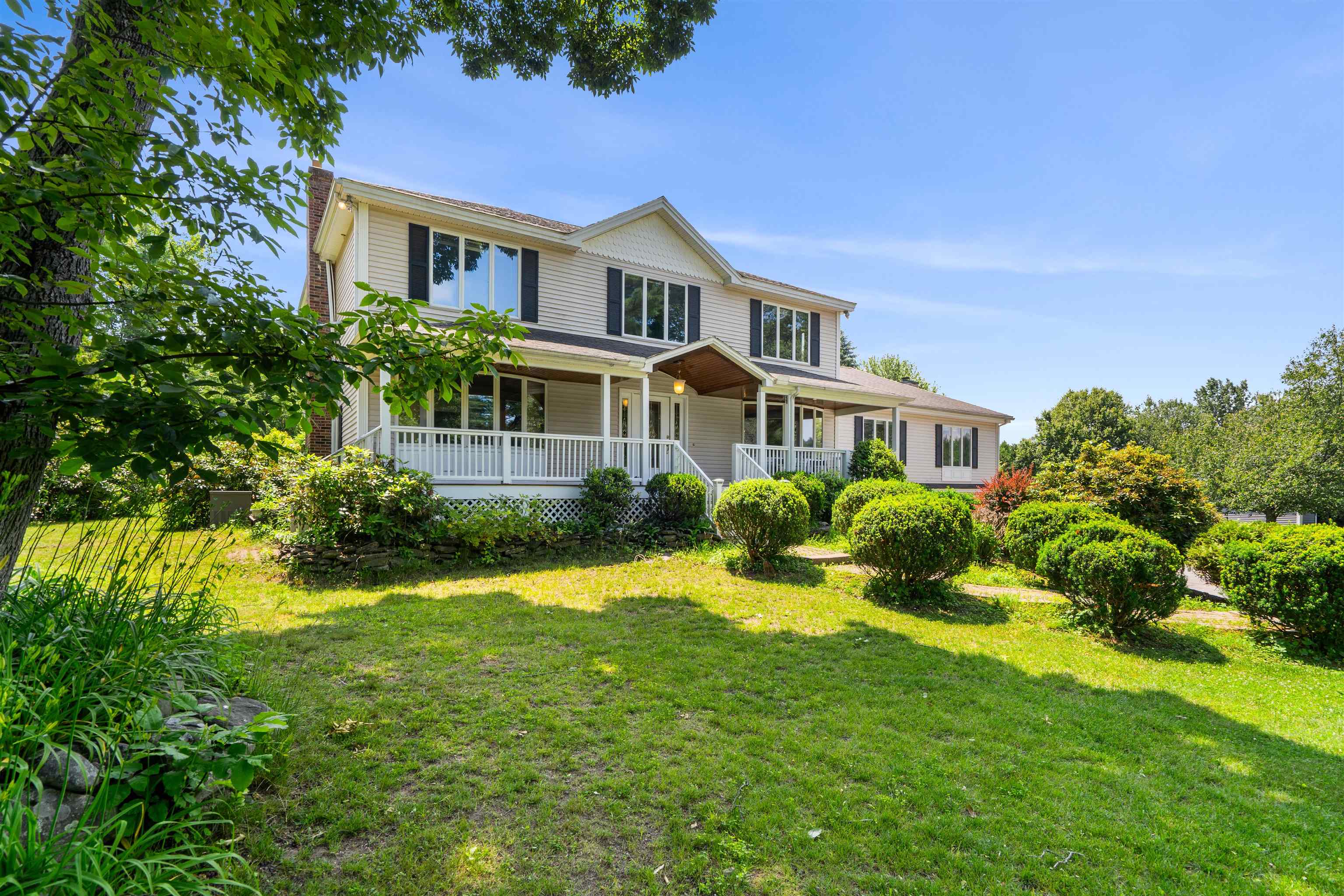 10 Roy Drive Hudson, NH 03051 - Photo 37 of 40