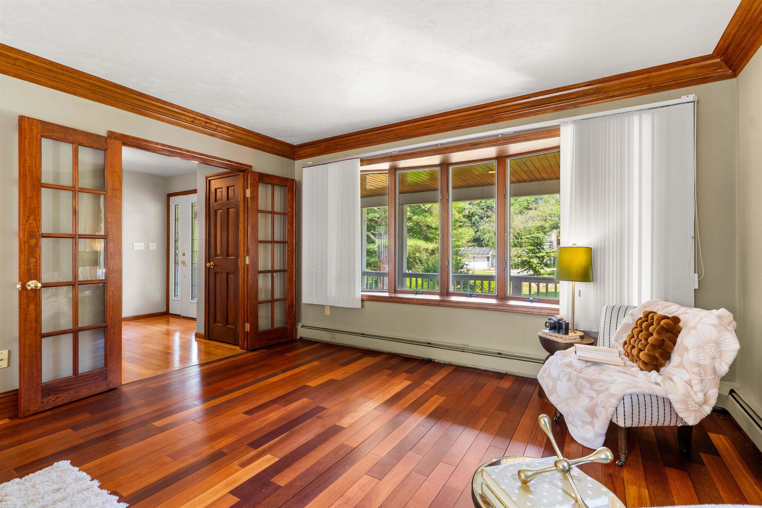 10 Roy Drive Hudson, NH 03051 - Photo 5 of 40