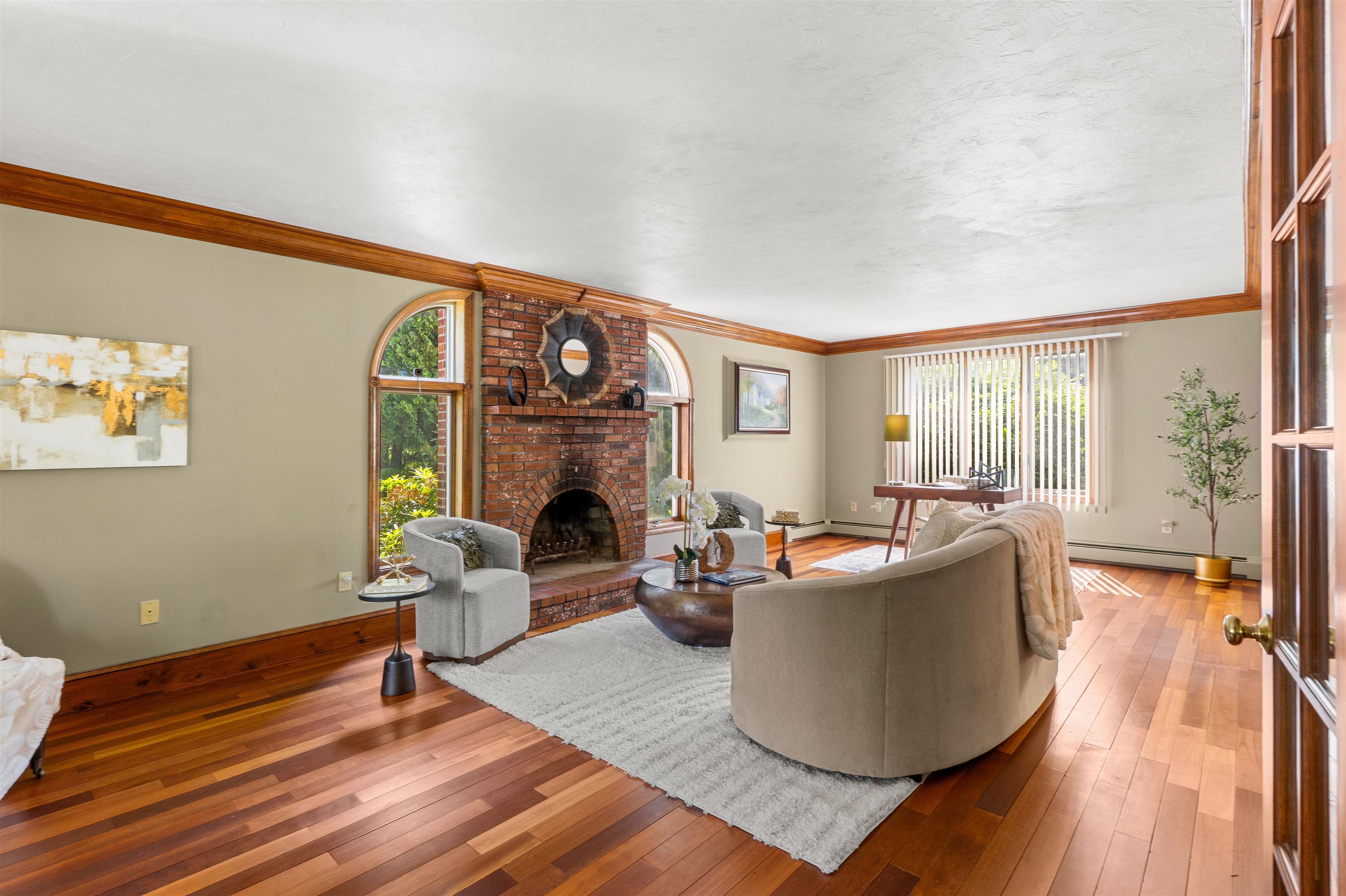 10 Roy Drive Hudson, NH 03051 - Photo 6 of 40