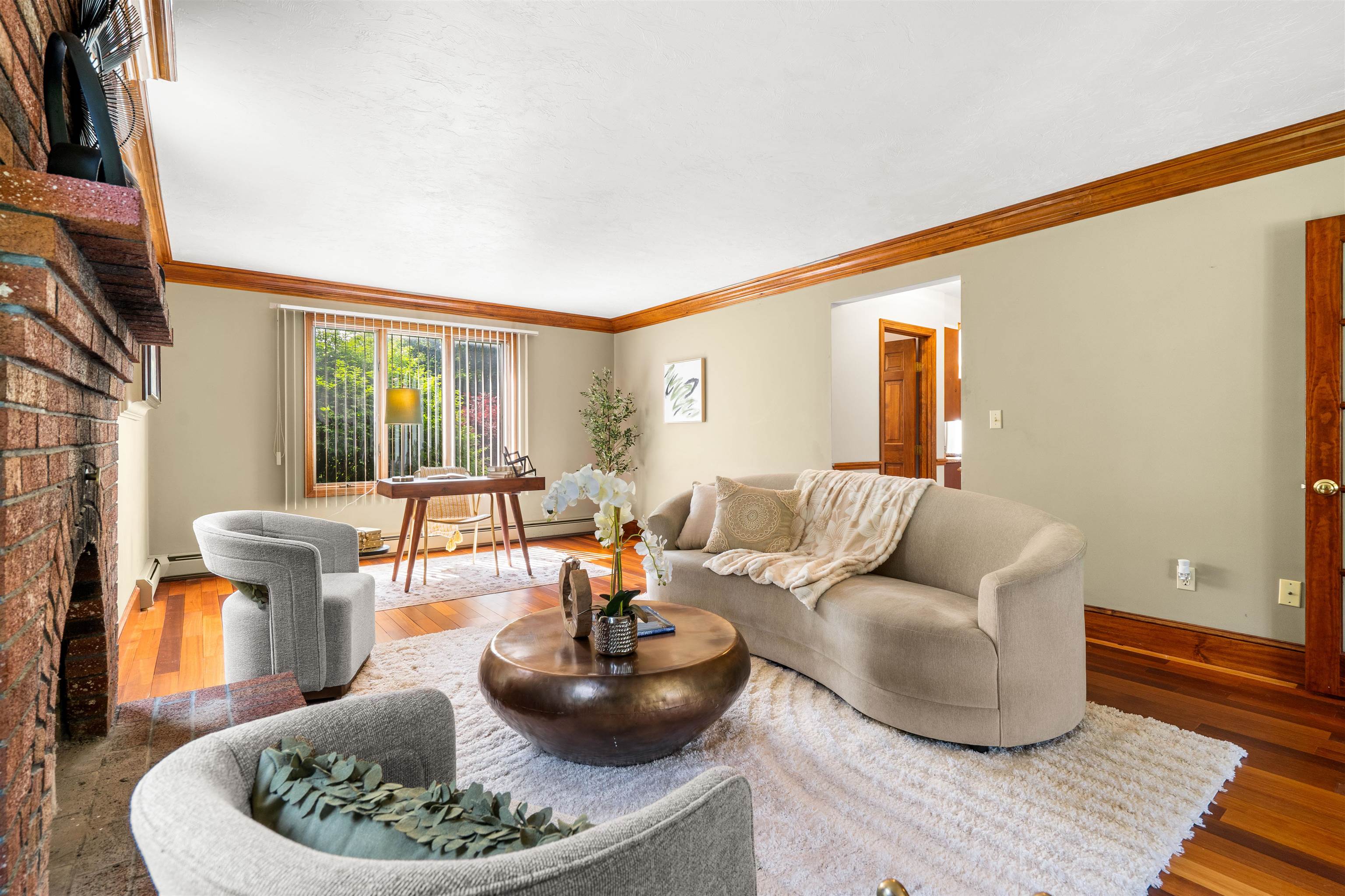 10 Roy Drive Hudson, NH 03051 - Photo 7 of 40