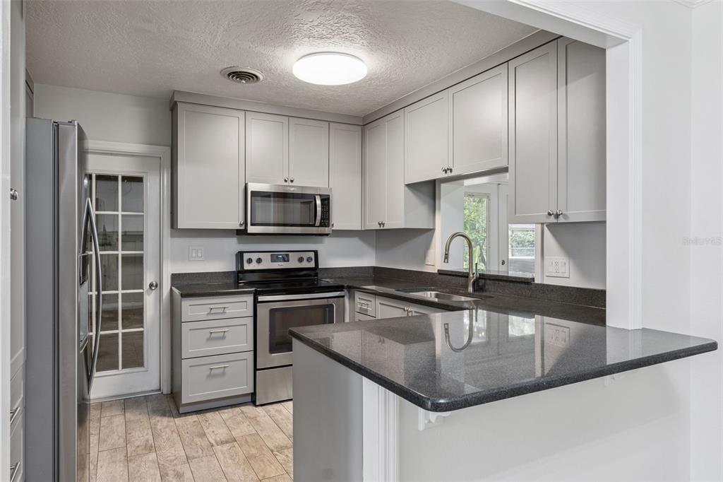 1291 Oxford Road Maitland, FL 32751 - Photo 25 of 46