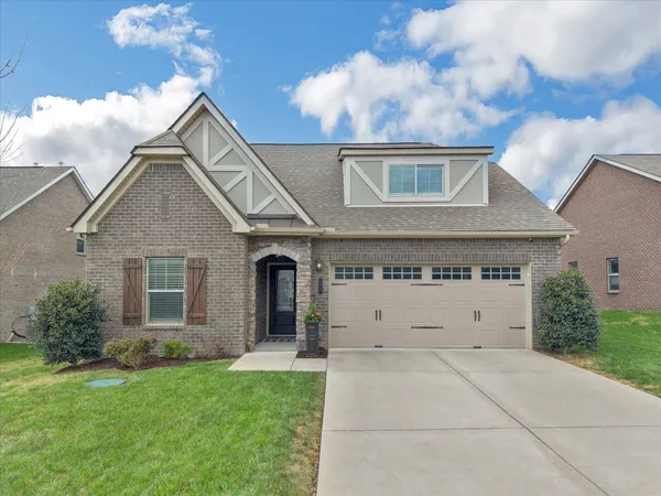 $559,600 | 562 Oakvale Lane, Mount Juliet, TN 37122