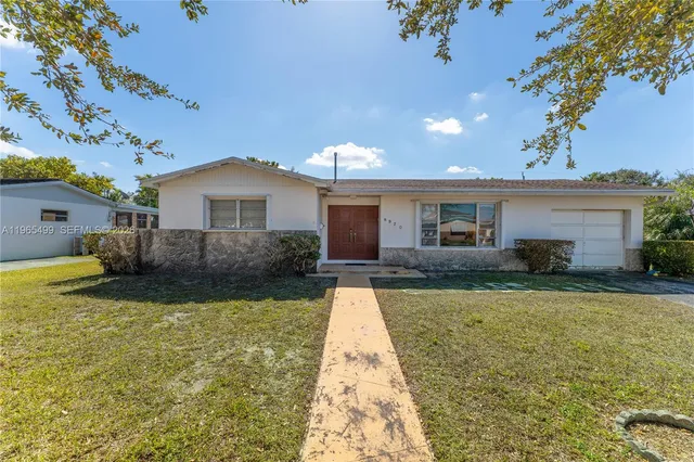 $875,000 | 8970 Southwest 82nd Street, Miami, FL 33173